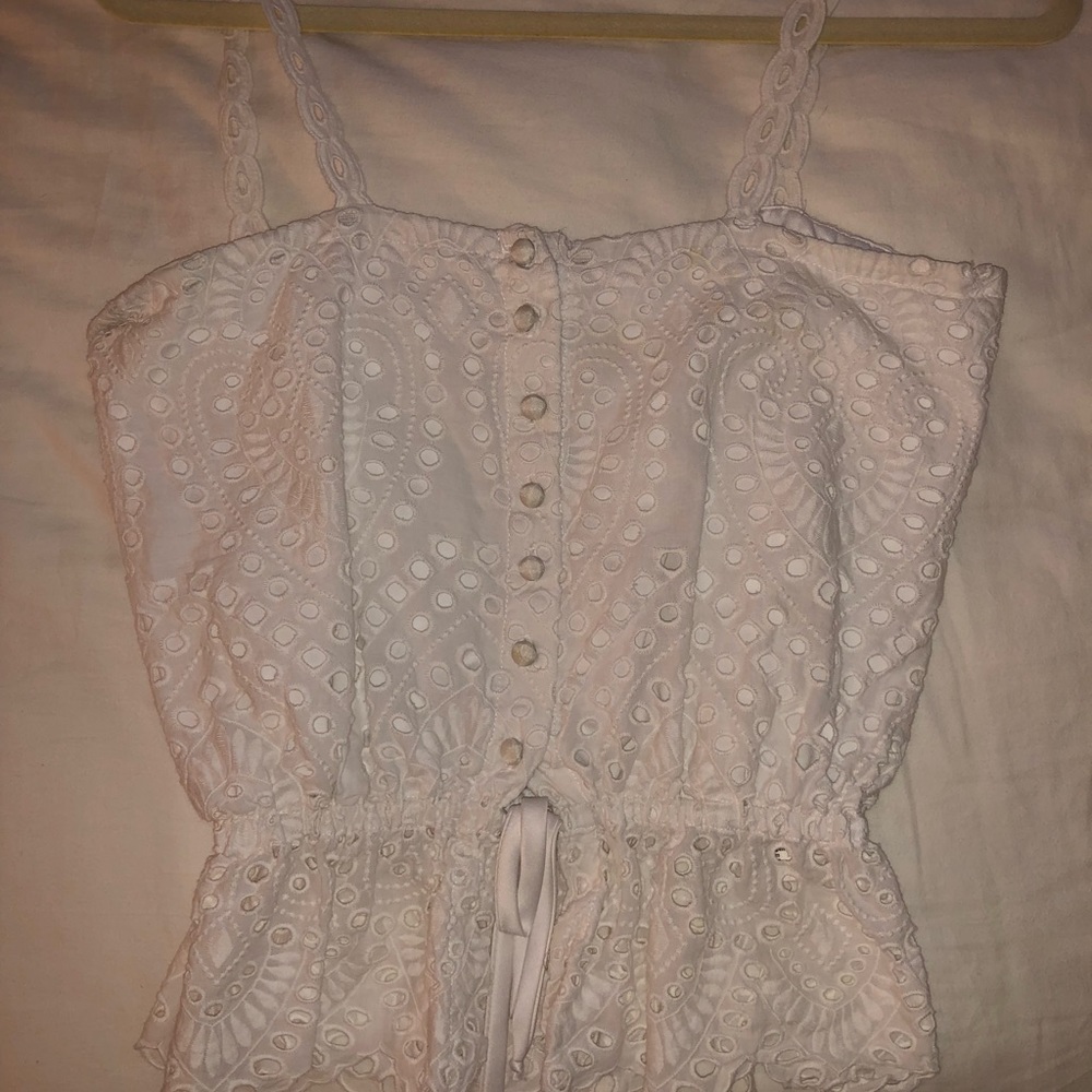 Conch waist eyelet top